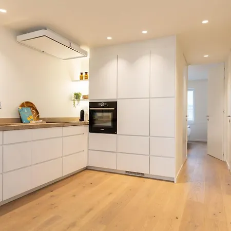 Oom - Be-Ant-Amst-28-5 Appartement *